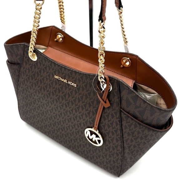 Michael Kors Large Jet Set Travel Chain Shoulder Bag & Trifold
Wallet Brown - Picture 6 of 14